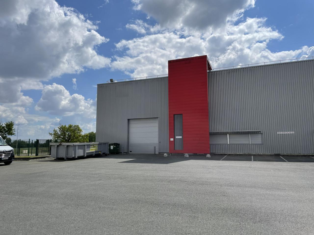 Local d'activité Blanquefort 635m² Location local d'activité Blanquefort Gironde OLACT2311443 0
